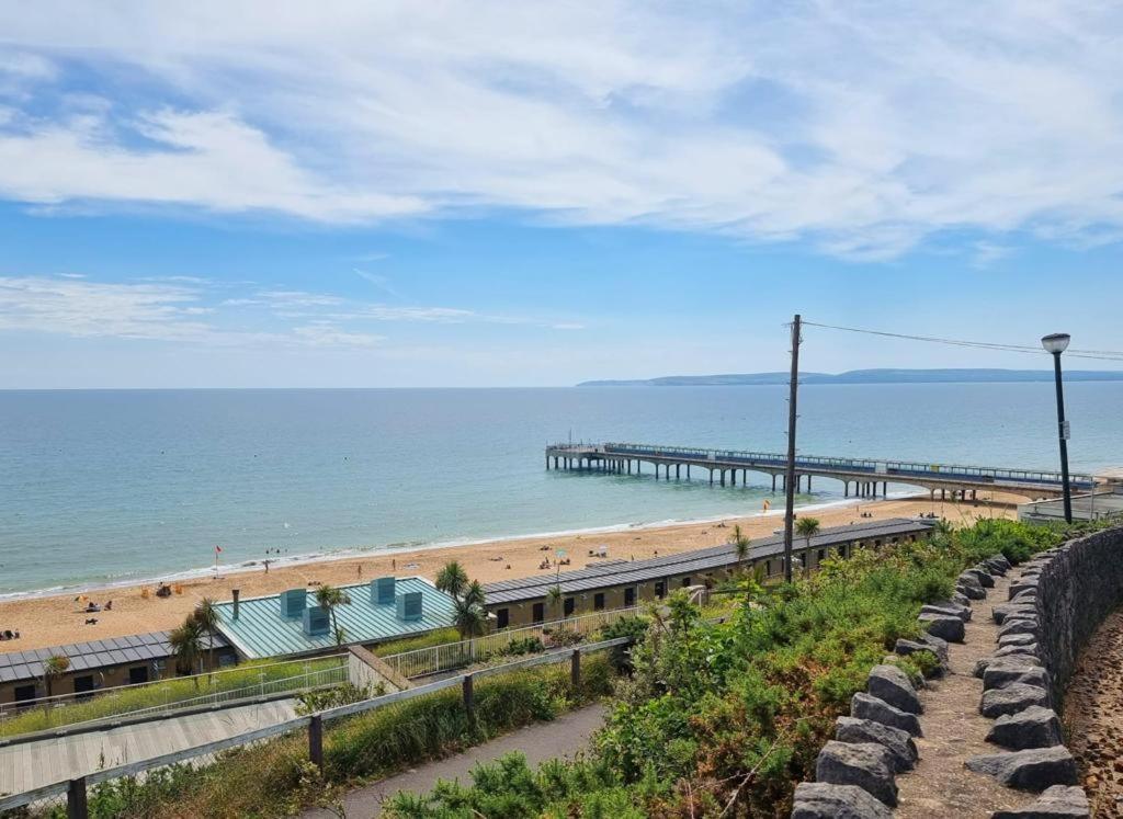 Centrally Located Boscombe Beach Apart With Parking Борнмут Экстерьер фото