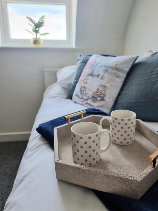 Centrally Located Boscombe Beach Apart With Parking Борнмут Экстерьер фото