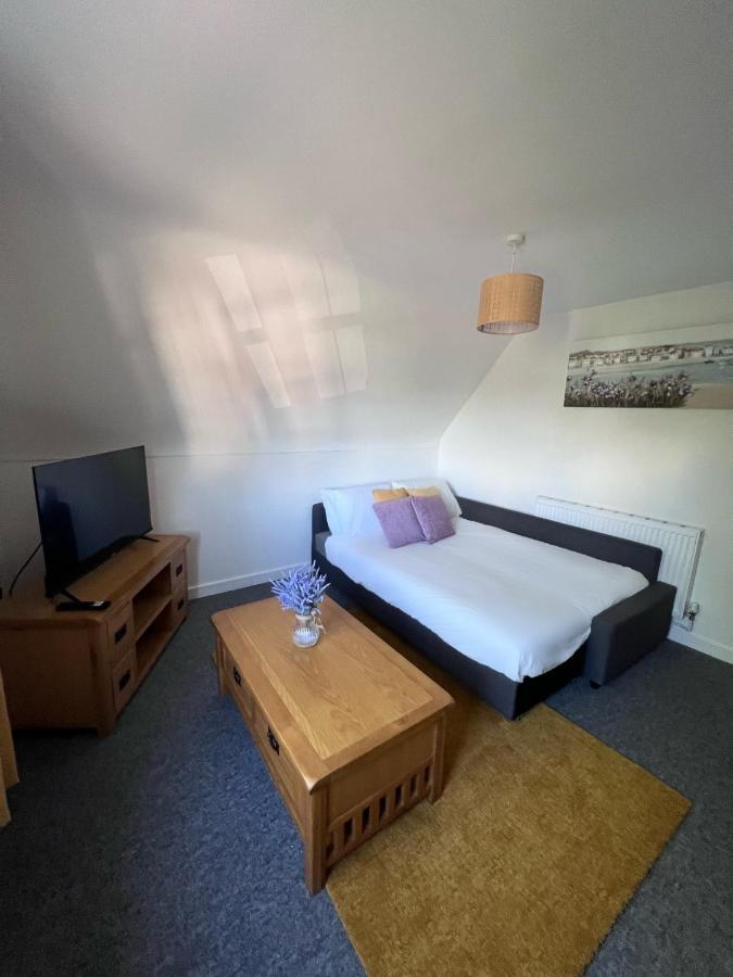Centrally Located Boscombe Beach Apart With Parking Борнмут Экстерьер фото